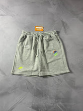 Shorts Moletom Nike Multi Swoosh - Cinza