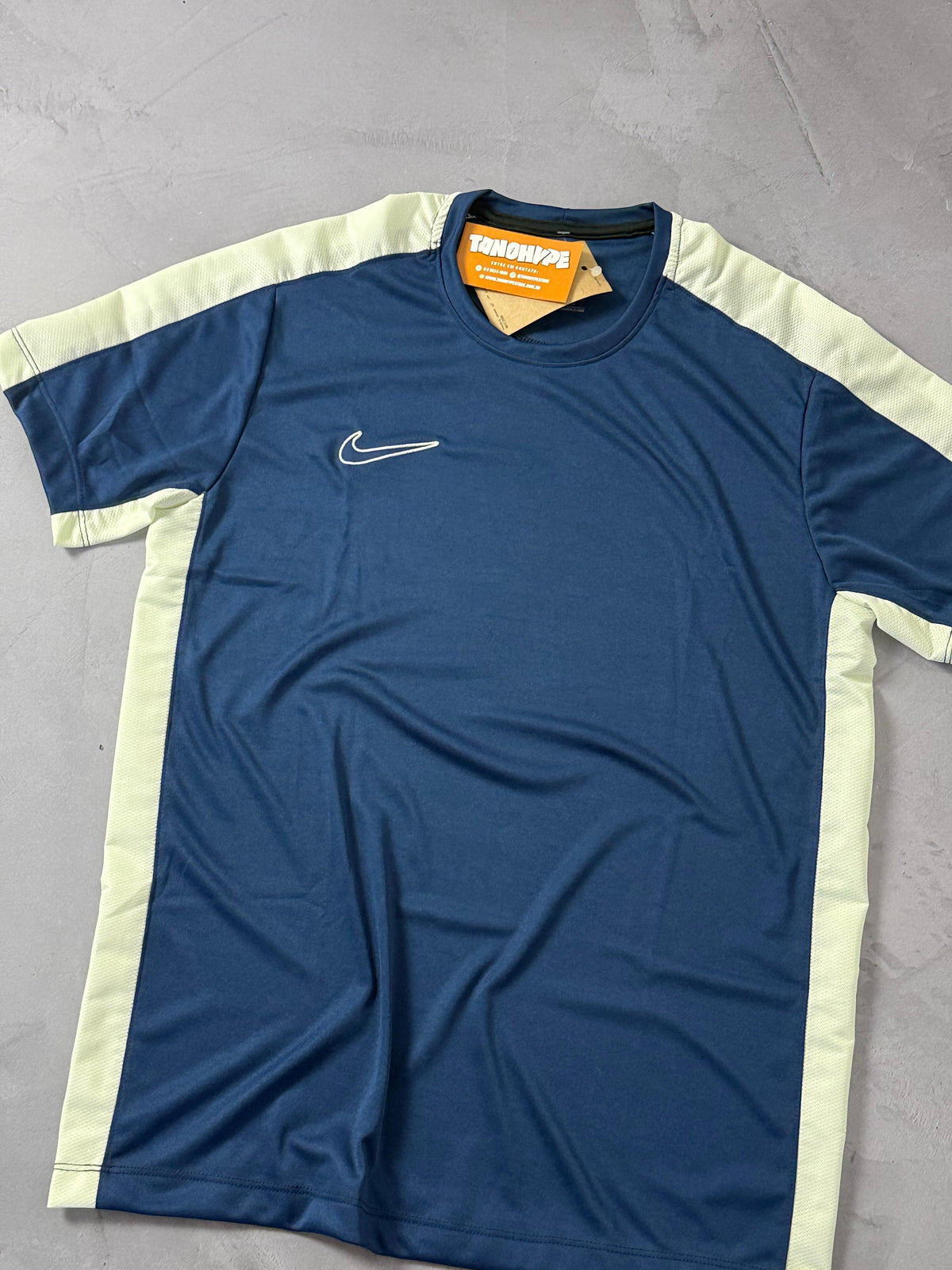 Camiseta Nike Dri Fit Academy 23 - Azul