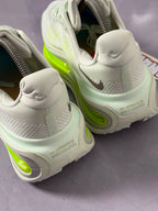 Tênis Nike Vomero - Barely Volt