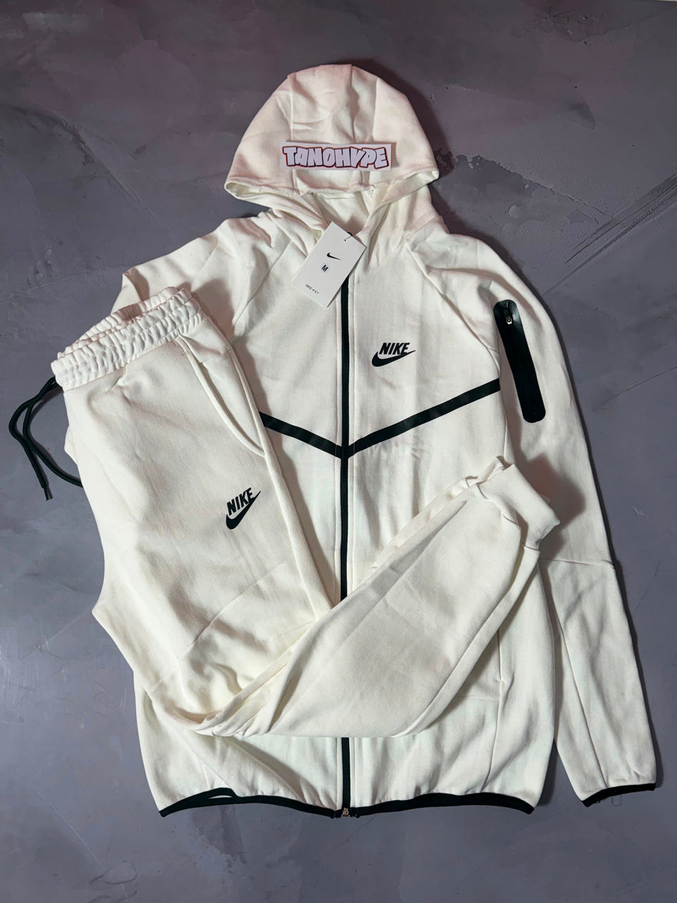 Conjunto Nike Tech Fleece - OffWhite