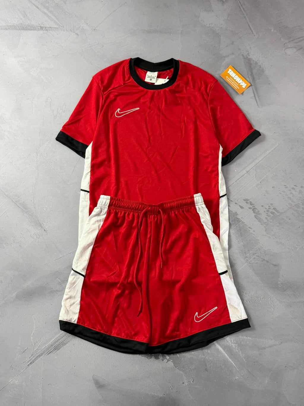 Conjunto Nike Academy 2025 - Vermelho
