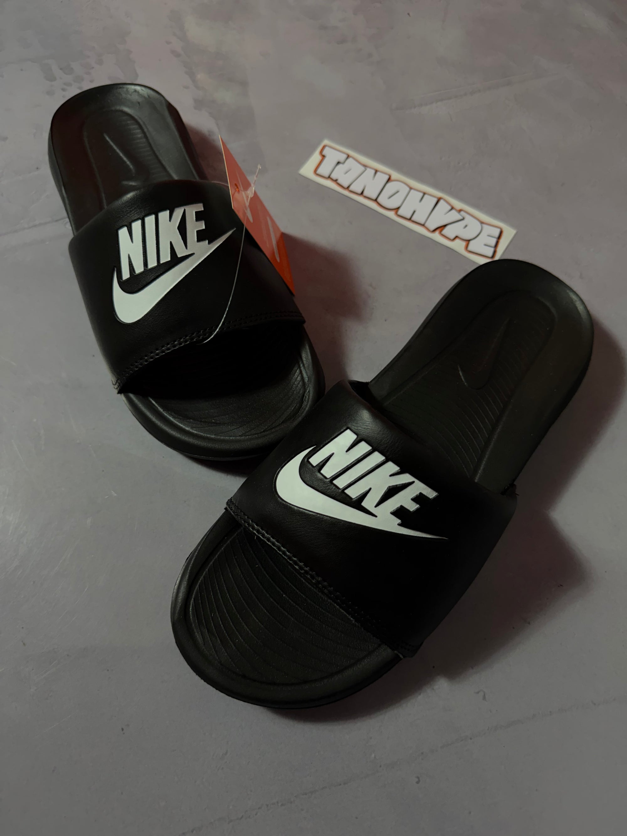 Chinelo Slide Nike Victori - Preto