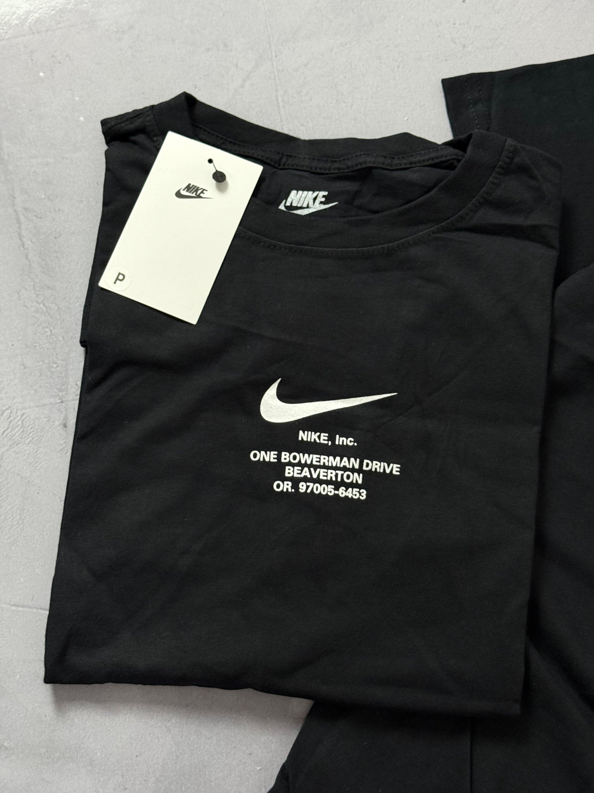 Camiseta Nike By Swoosh - Preta