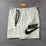 Shorts Tactel Nike Club - Branco