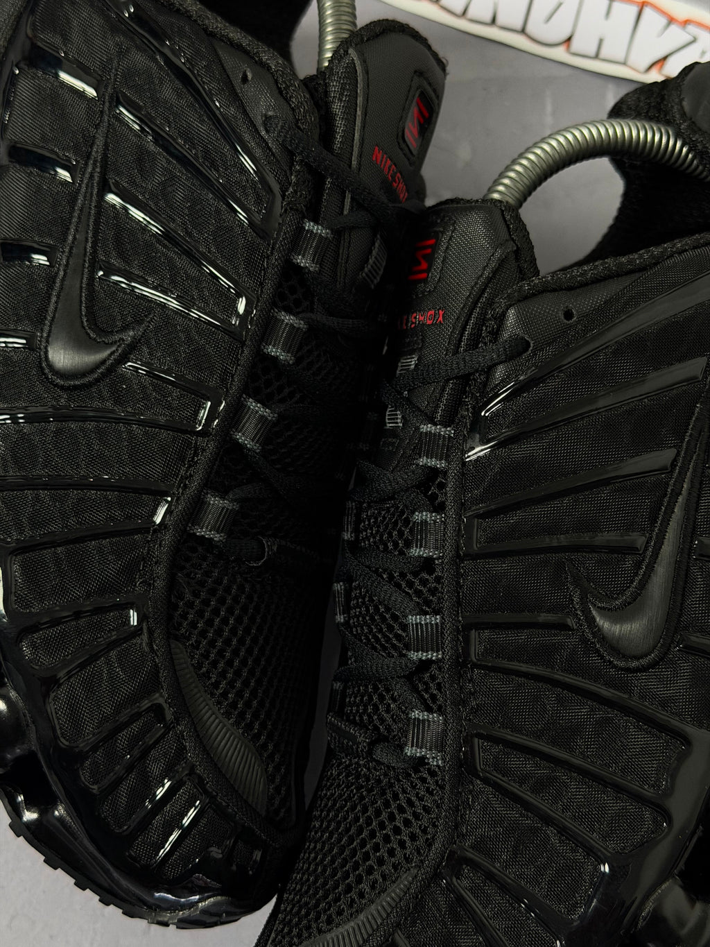Tênis Nike Shox 12 Molas - Preto