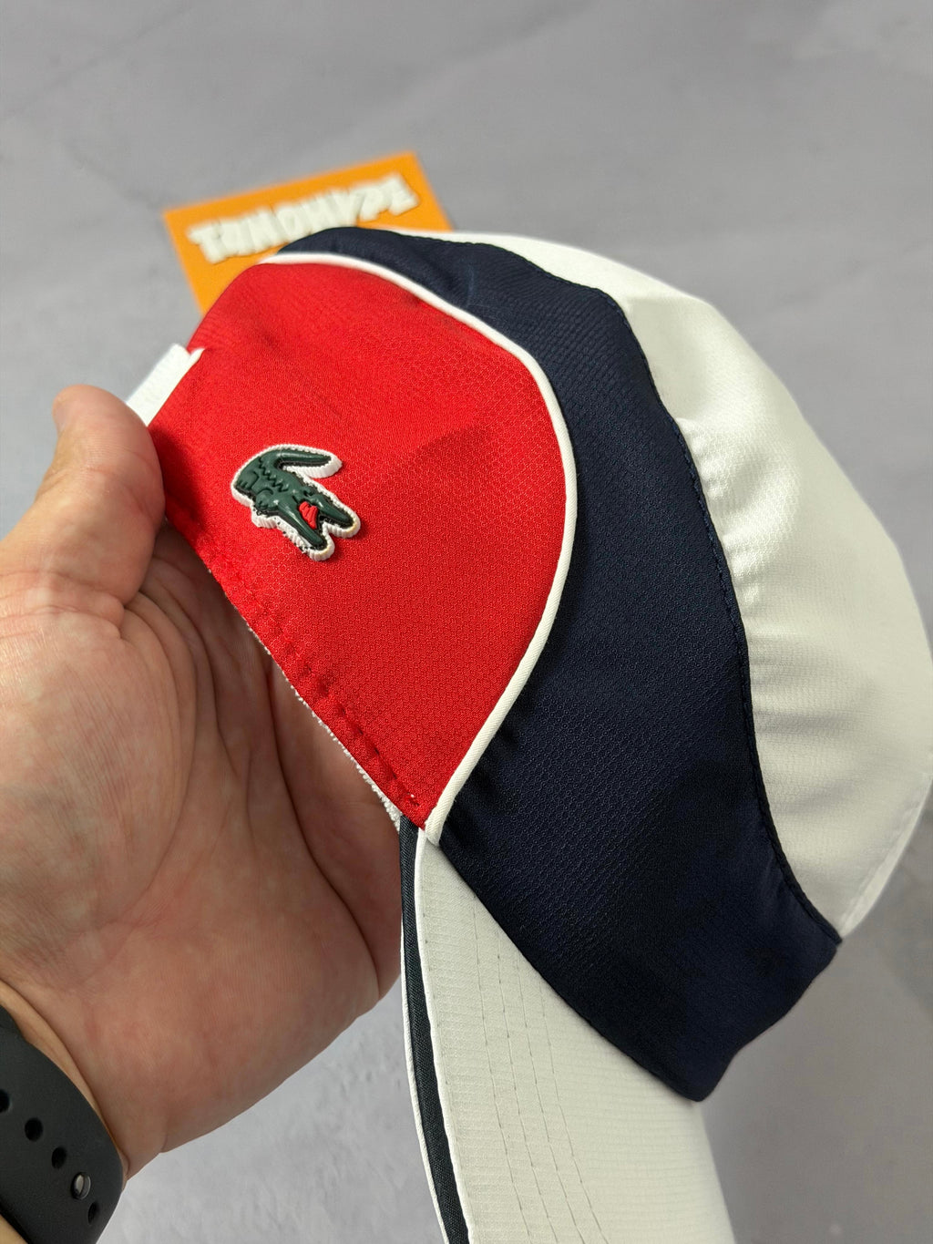 Boné Lacoste Colorblock - Branco Vermelho