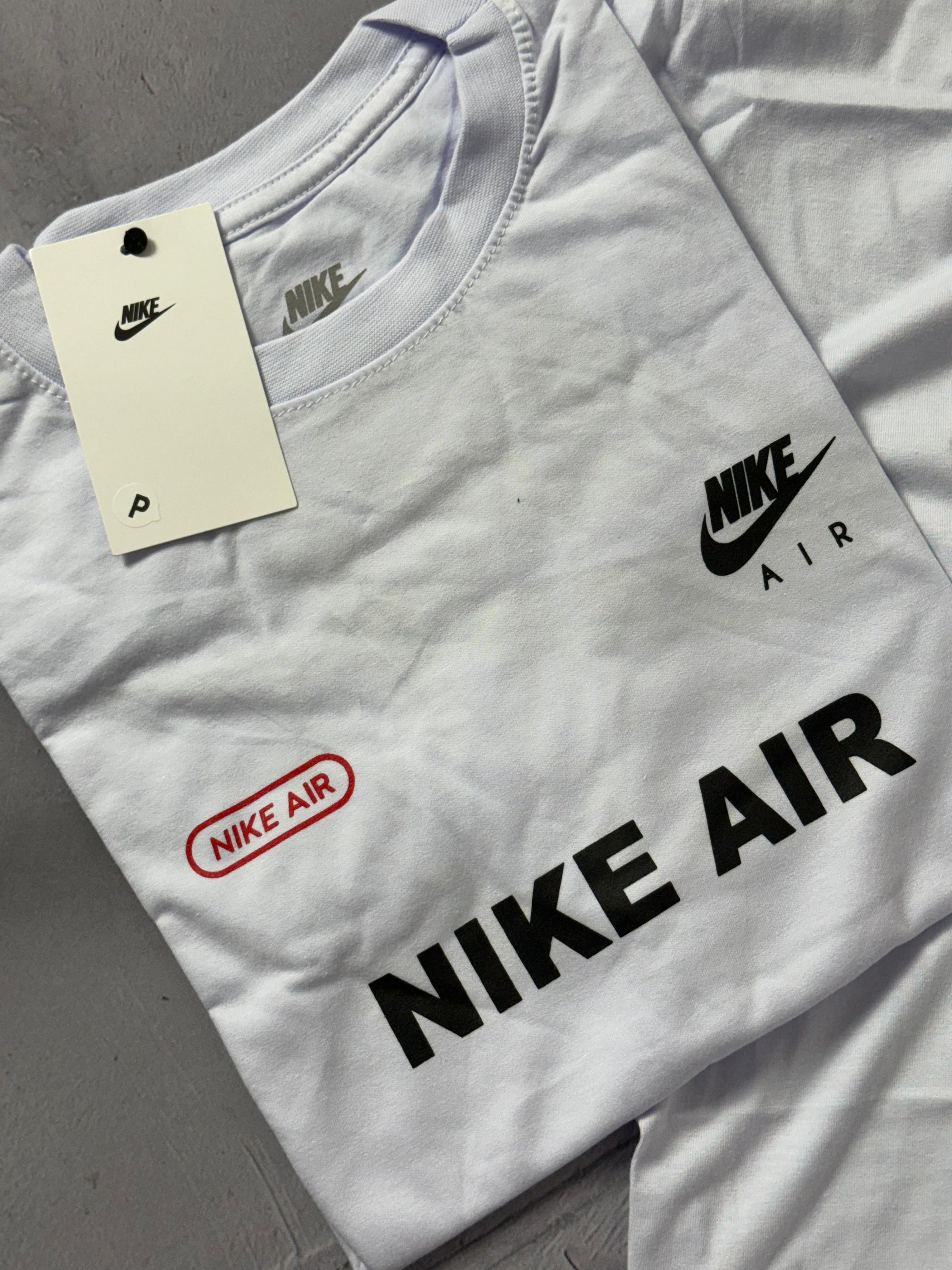 Camiseta Nike Air Futura - Branco