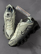 Tênis Nike Shox 12 Molas - Fade