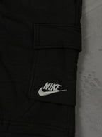Shorts Moletom Cargo Nike Club - Preto