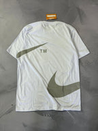 Camiseta Nike Big Swoosh TM - Branca