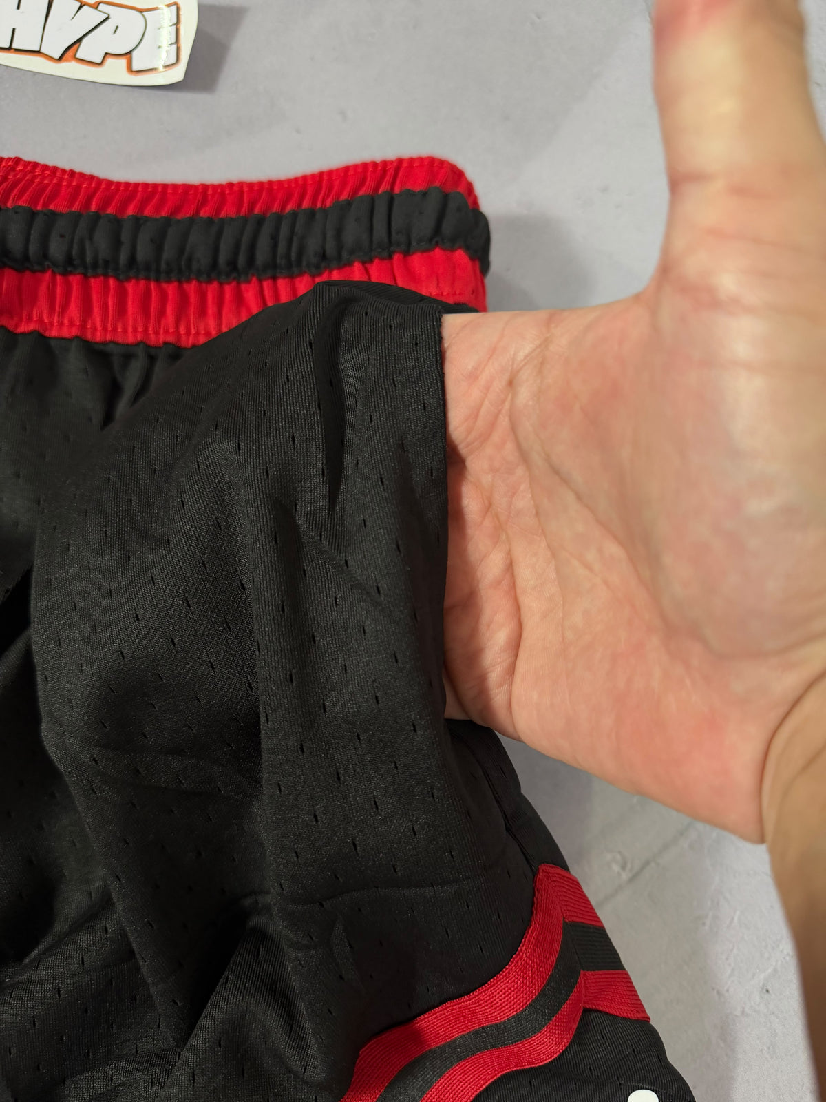 Shorts Jordan Diamond Dri Fit - Preto e Vermelho