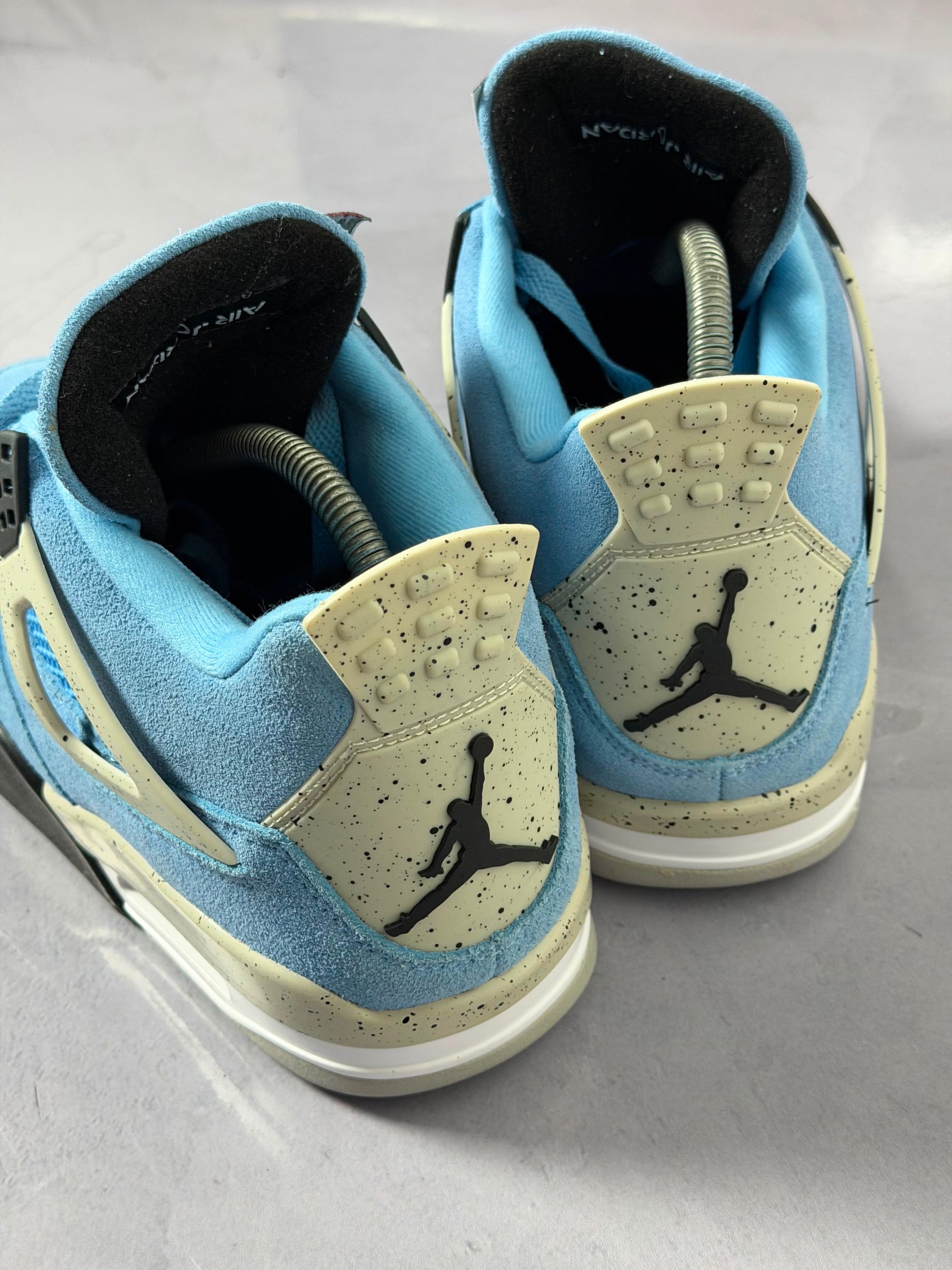Tênis Nike Air Jordan 4 - University Blue