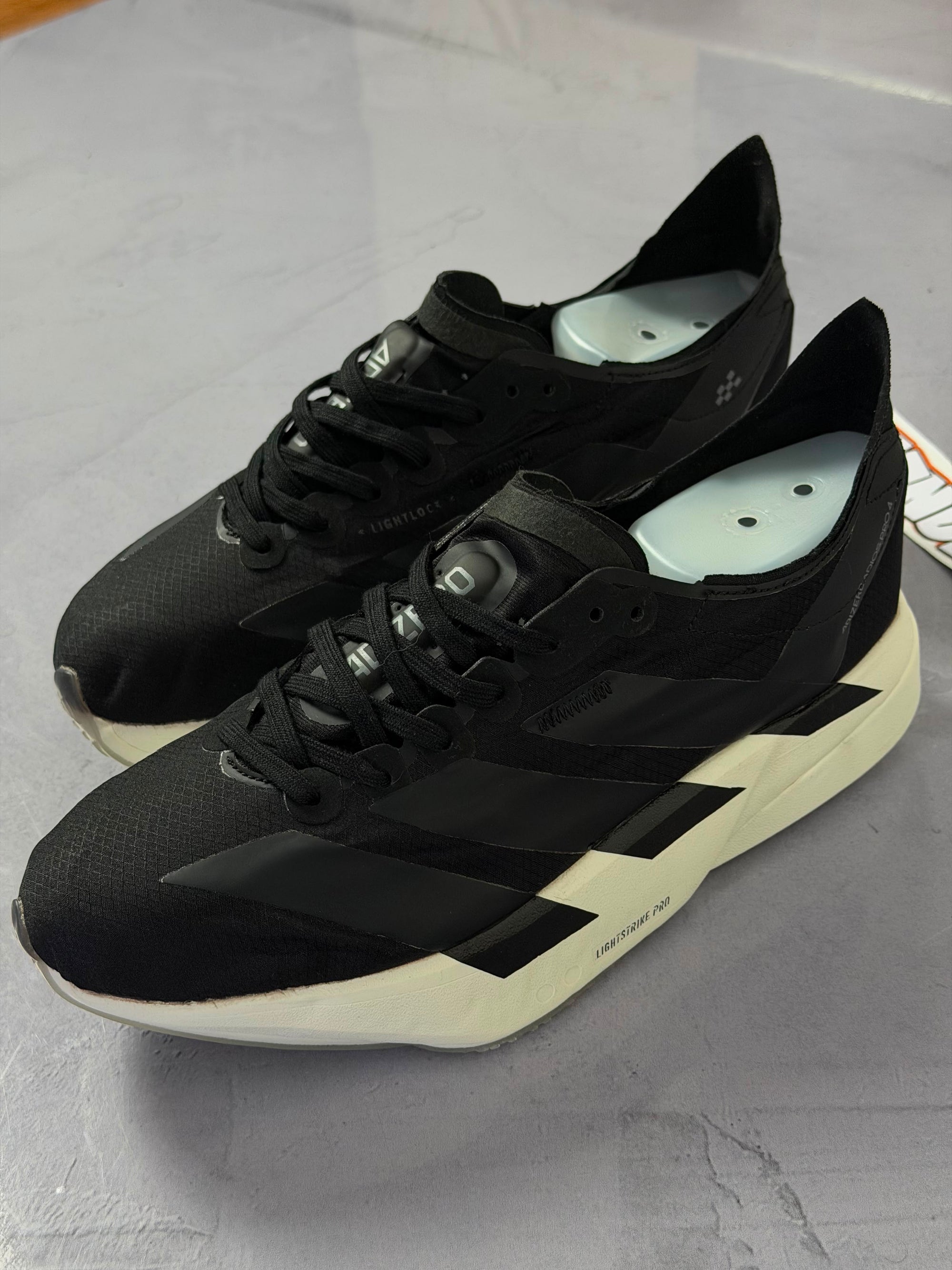 Tênis Adidas Adizero Adios Pro 4 - Black White