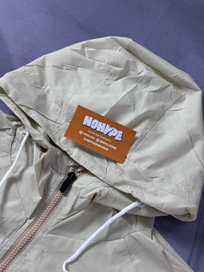 Corta Vento Nike Windrunner - Bege e Branco