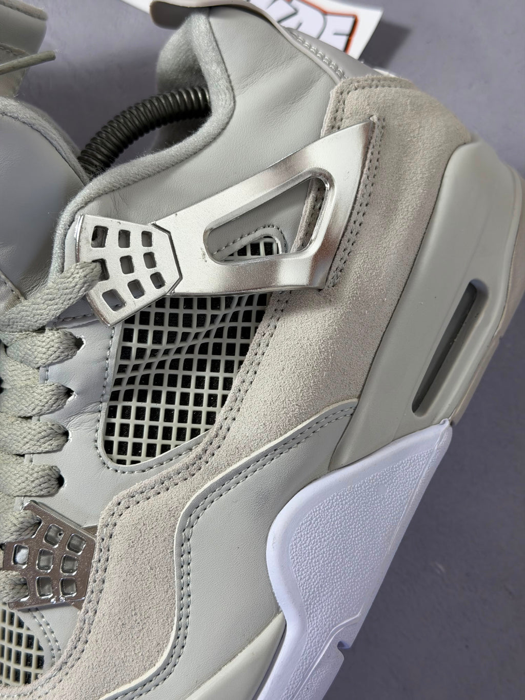 Tênis Nike Air Jordan 4 - Bege