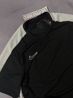 Camiseta Nike Academy - Preto/Branco