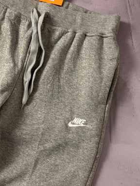 Calça Moletom Nike Club - Cinza Mescla