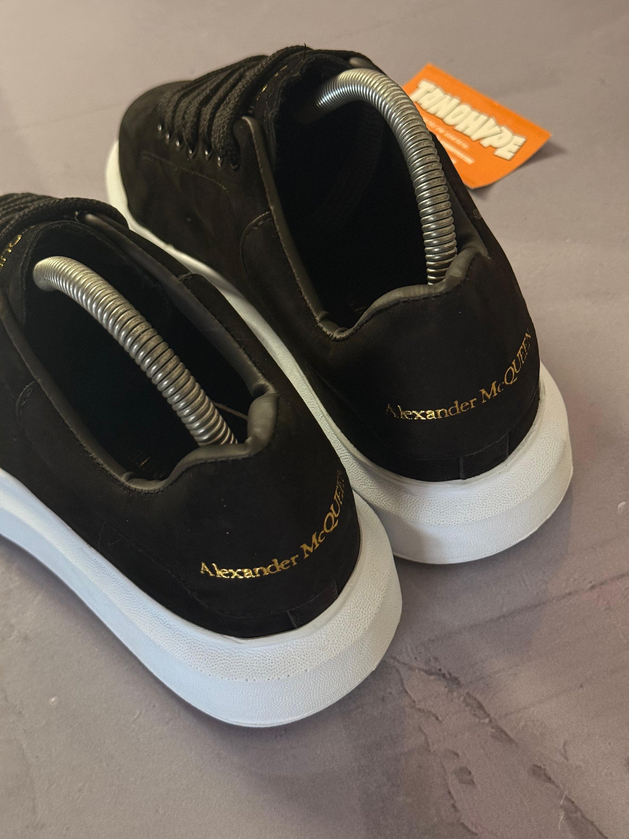 Tênis Alexander McQueen - Preto Camurça