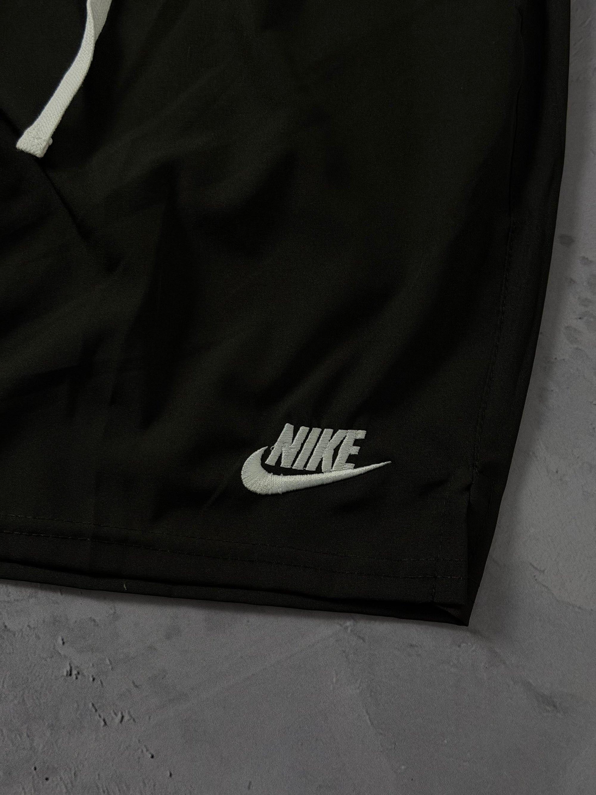 Shorts Tactel Nike Club Flow - Preto