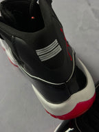 Tênis Nike Air Jordan 11 - Bred
