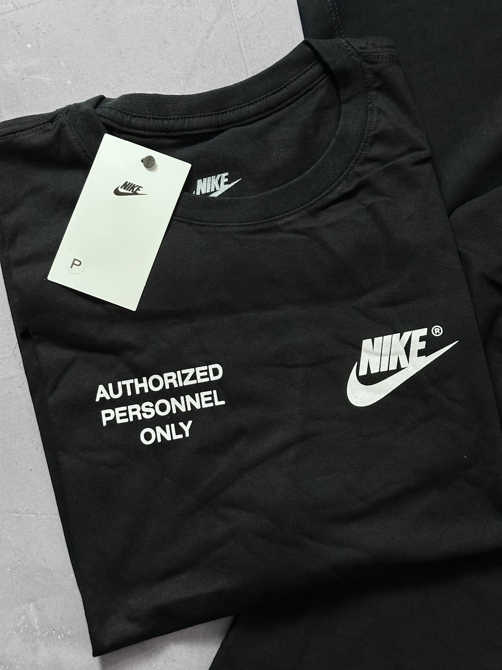 Camiseta Nike Authorized 2.0 - Preto