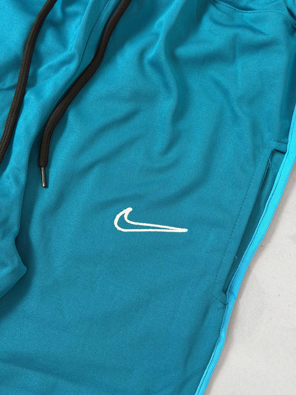Conjunto Academy Dri Fit - Angelical