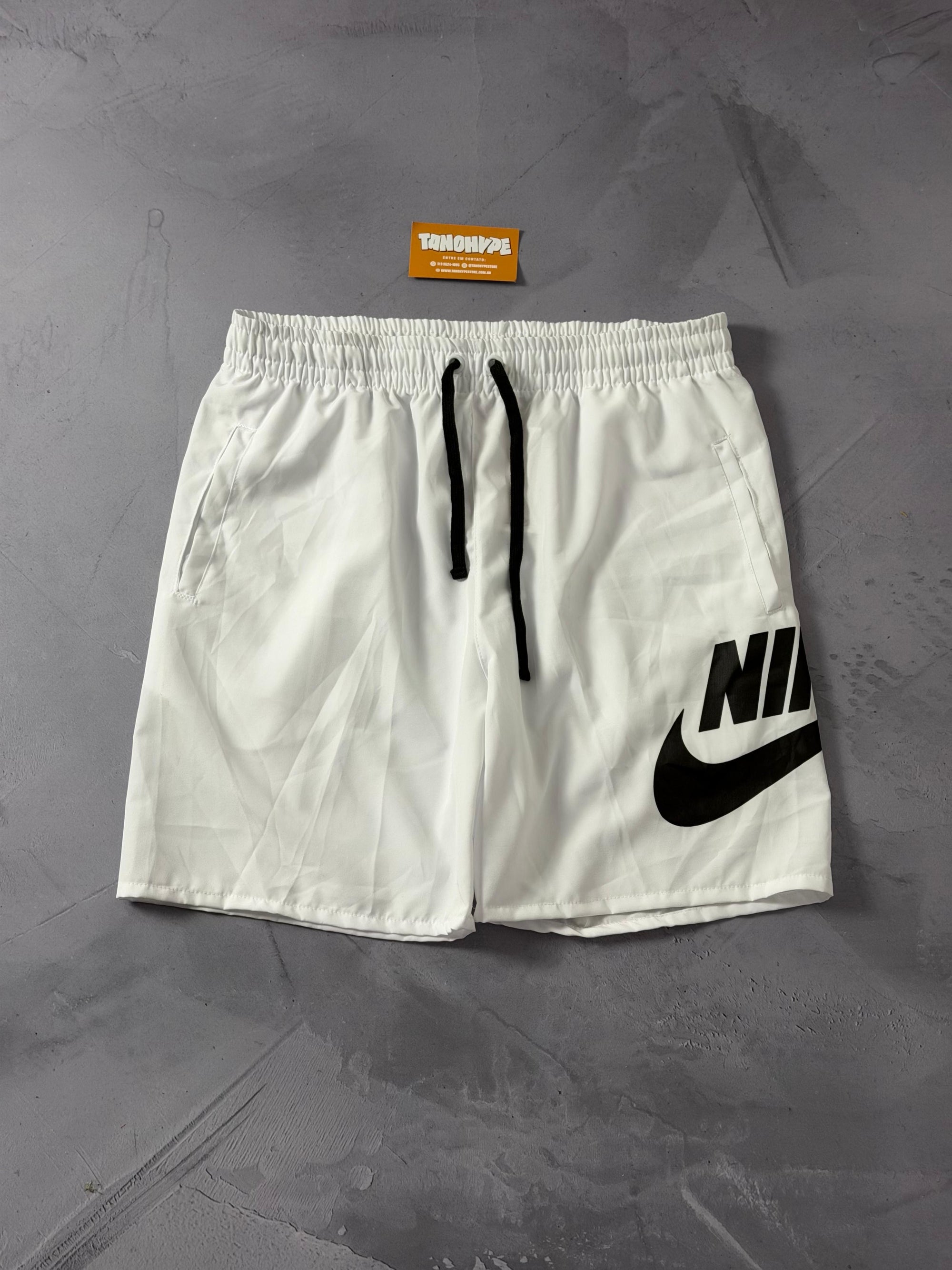 Shorts Tactel Nike Club - Branco