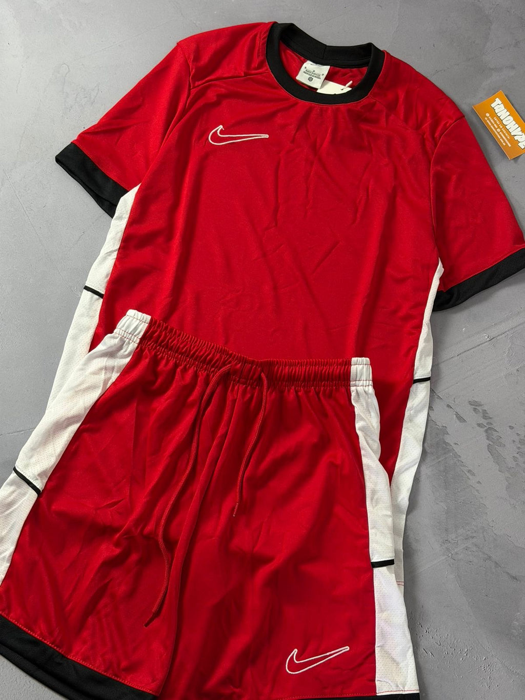 Conjunto Nike Academy 2025 - Vermelho