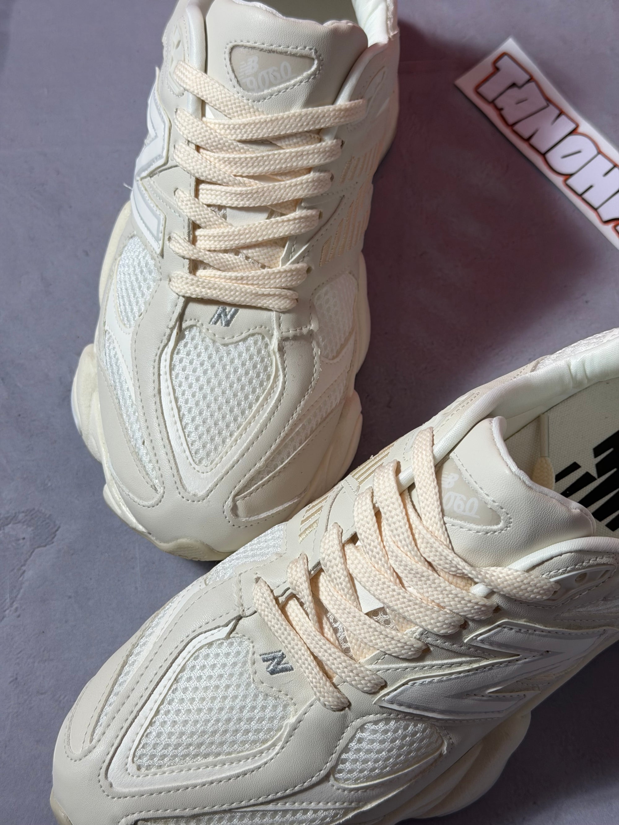 Tênis New Balance 9060 - Off-White