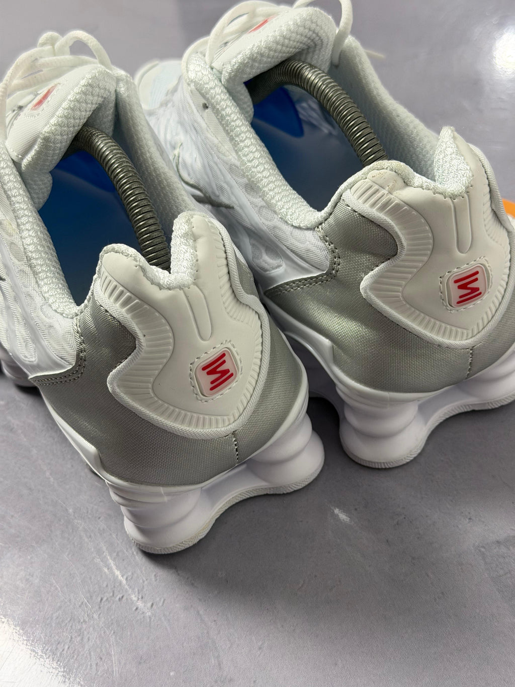 Tênis Nike Shox 12 Molas - Branco