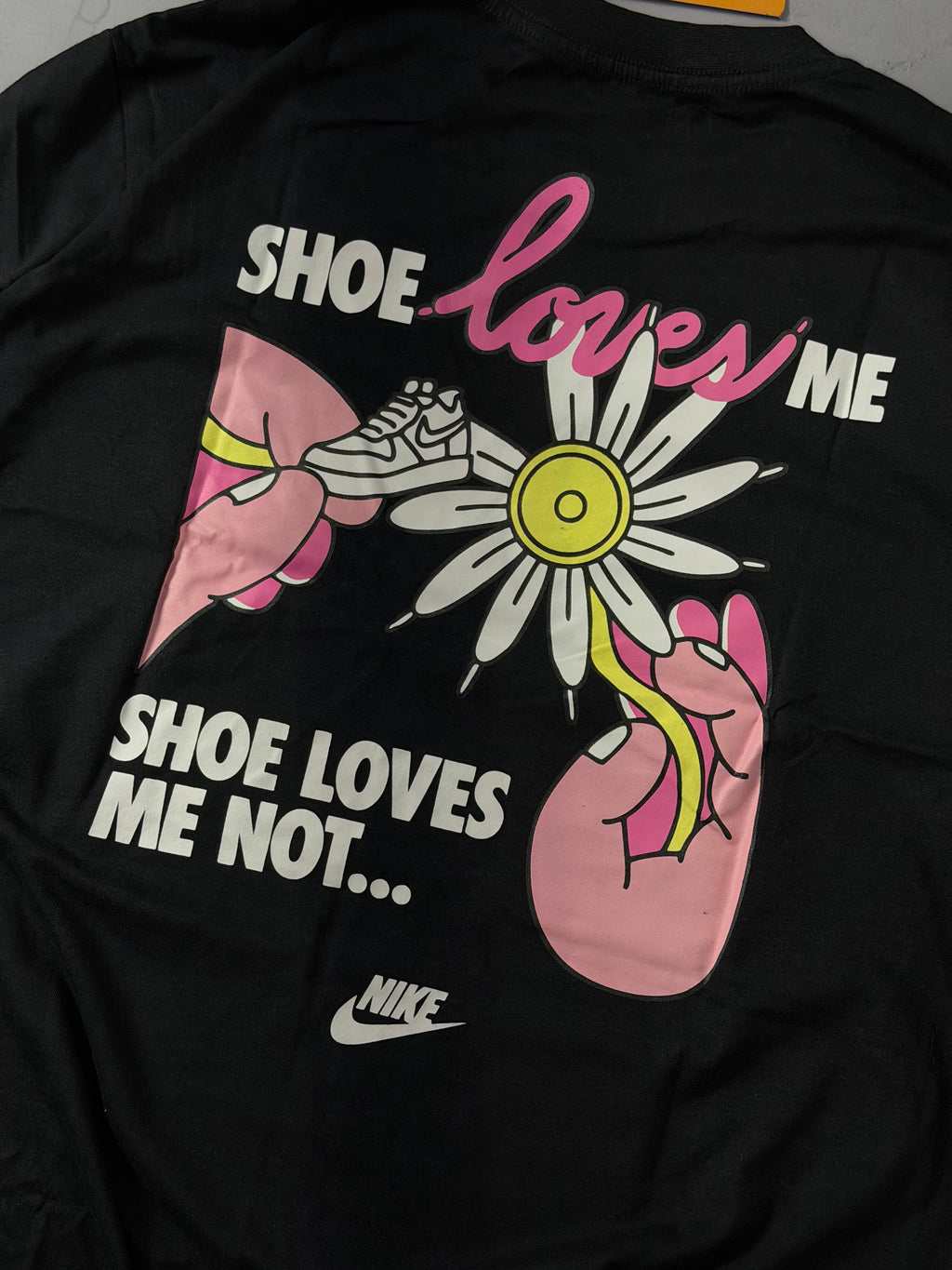 Camiseta Nike Shoes Love - Preta