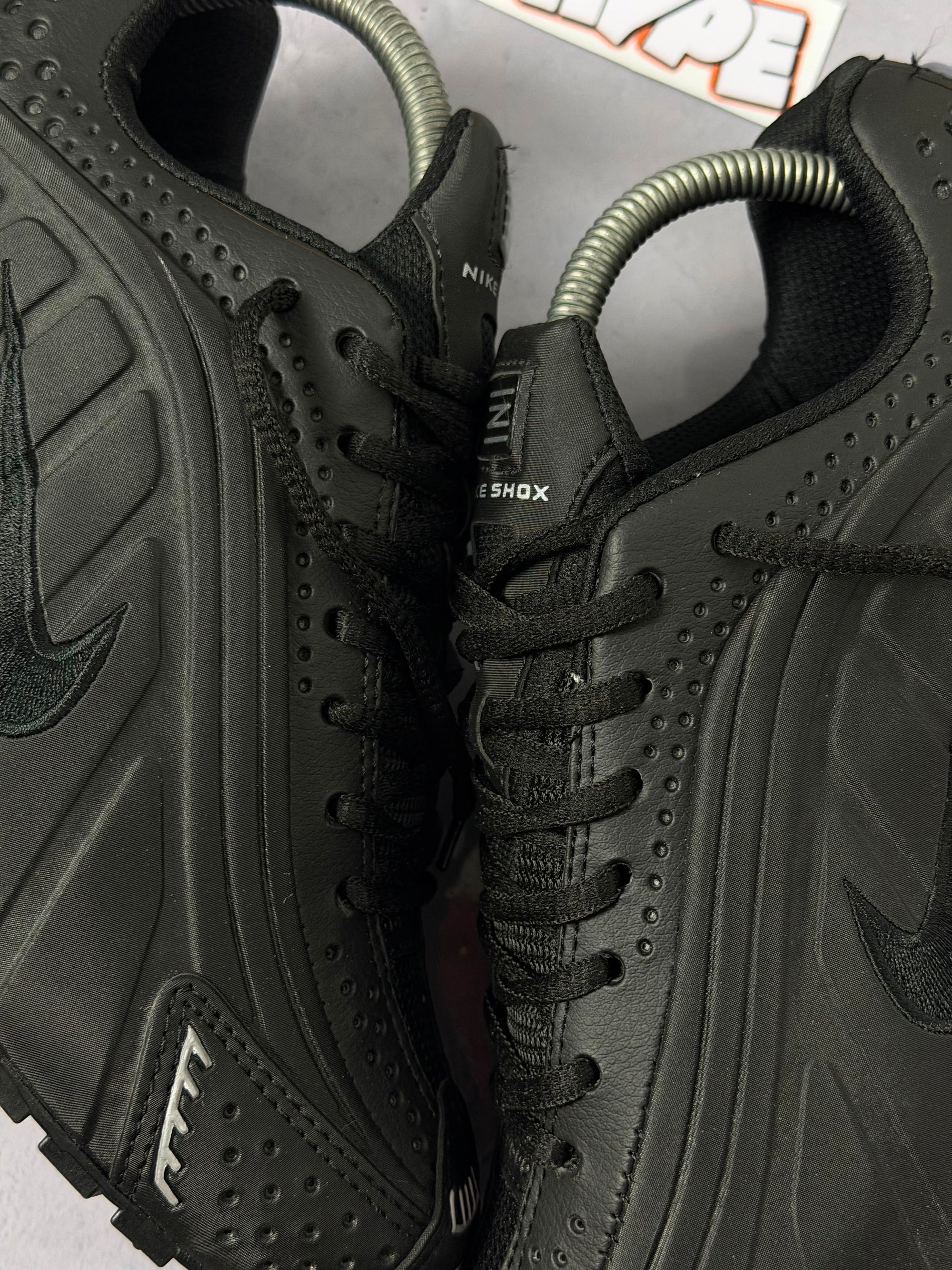 Tênis Nike Shox R4 - Preto