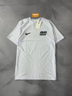 Camiseta Nike Air Max 95 - Branca