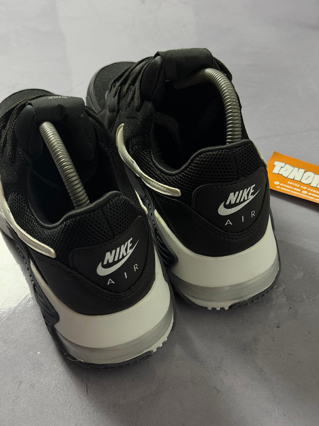Tênis Nike Air Max Excee - Preto/Branco