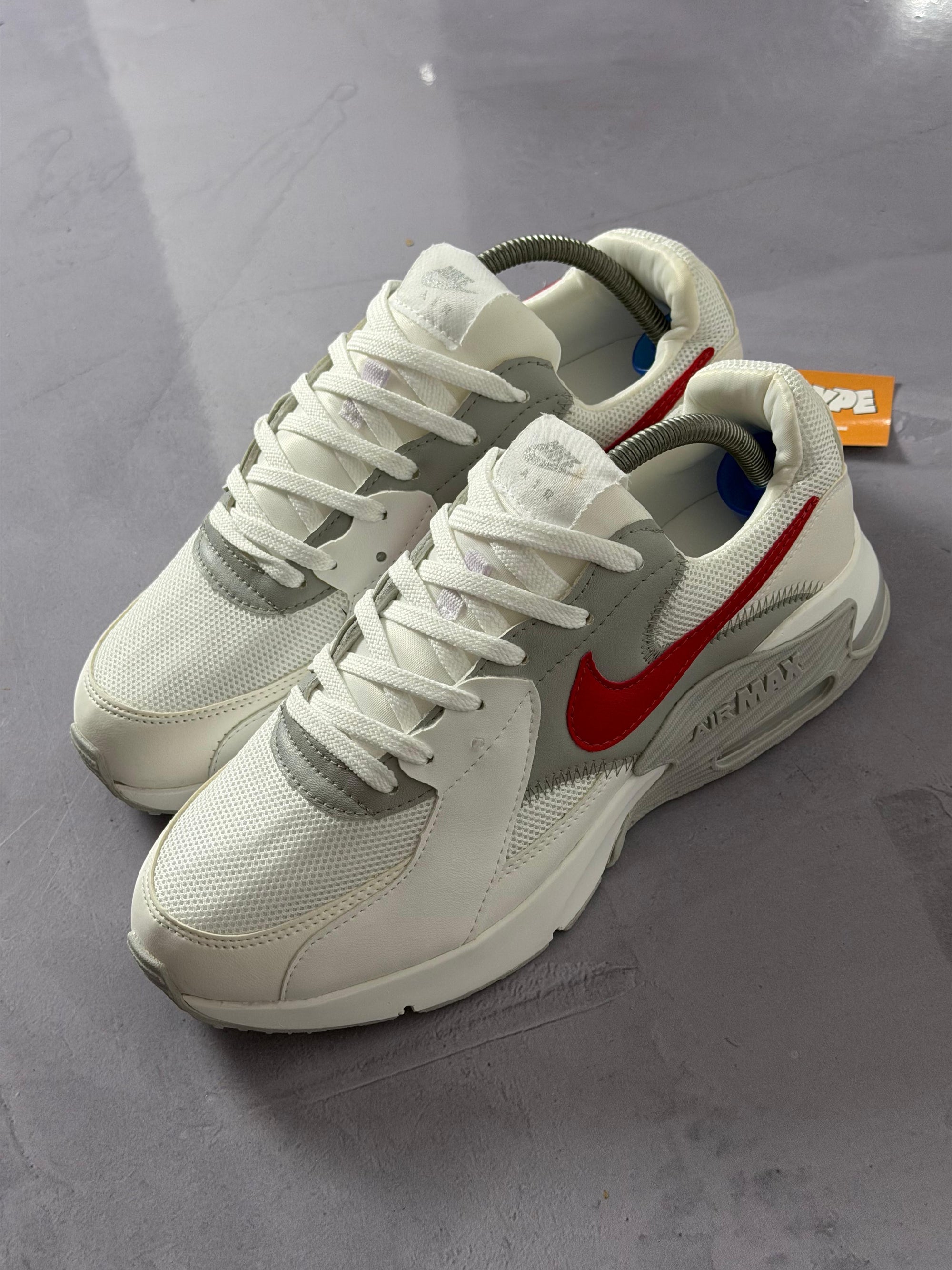 Tênis Nike Air Max Excee - Branco/Vermelho