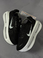 Tênis Nike Vomero - Black White