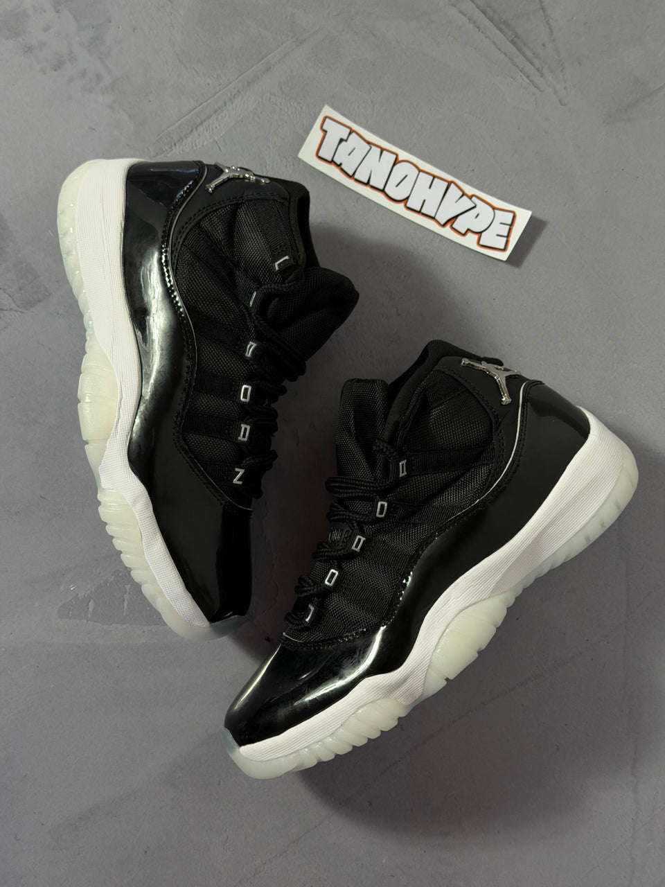 Tênis Nike Air Jordan 11 - Black