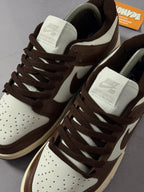 Tênis Nike Dunk - Marrom