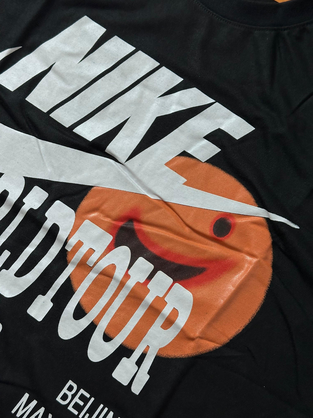 Camiseta Nike World Tour - Preto