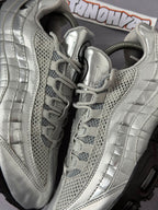 Tênis Nike Air Max 95 x Total 90 - Cinza