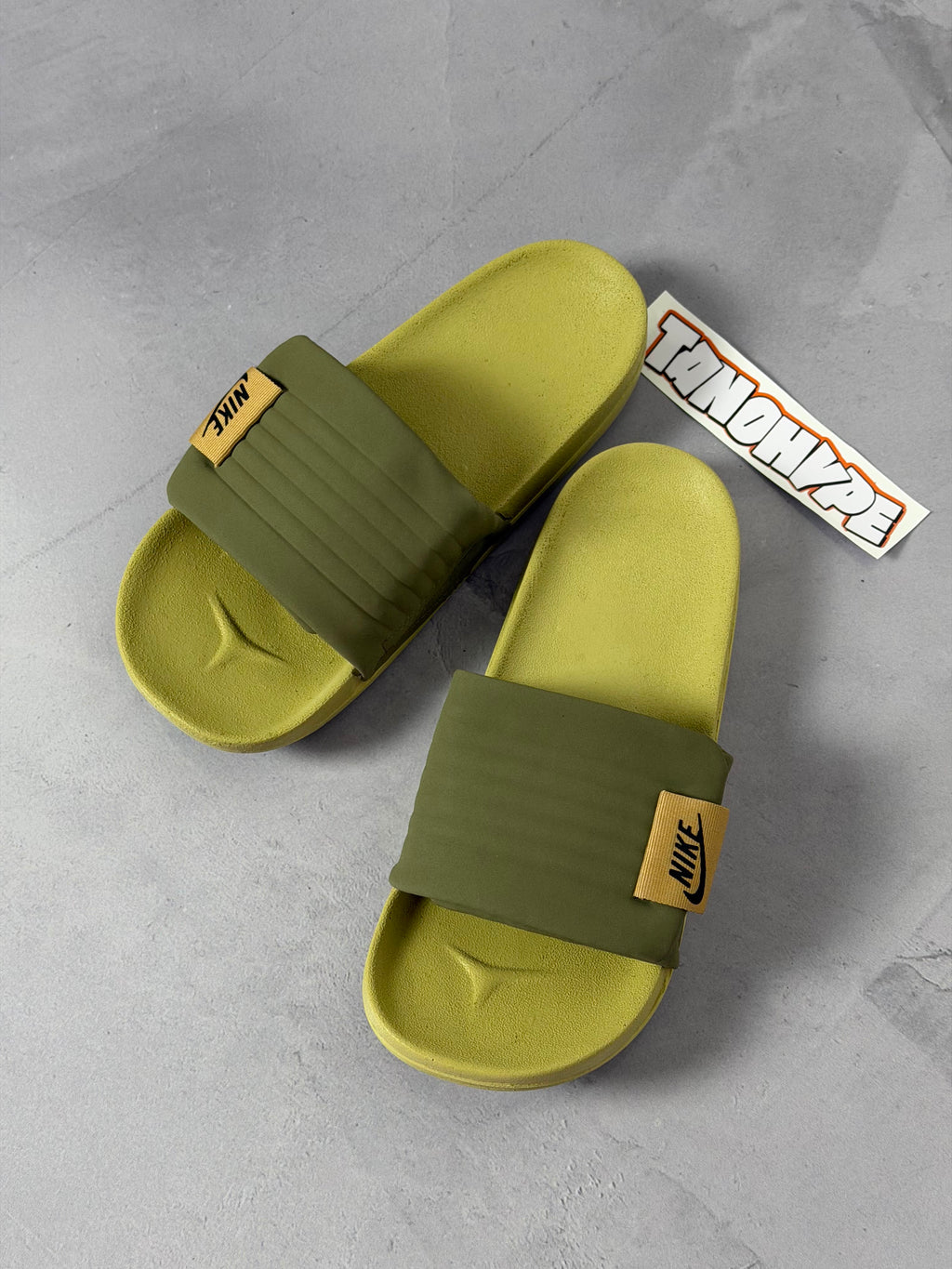 Chinelo Slide Nike Offcourt Adjust - Verde Militar