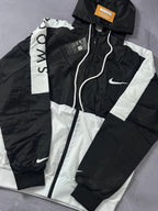 Corta Vento Nike Swoosh - Preto