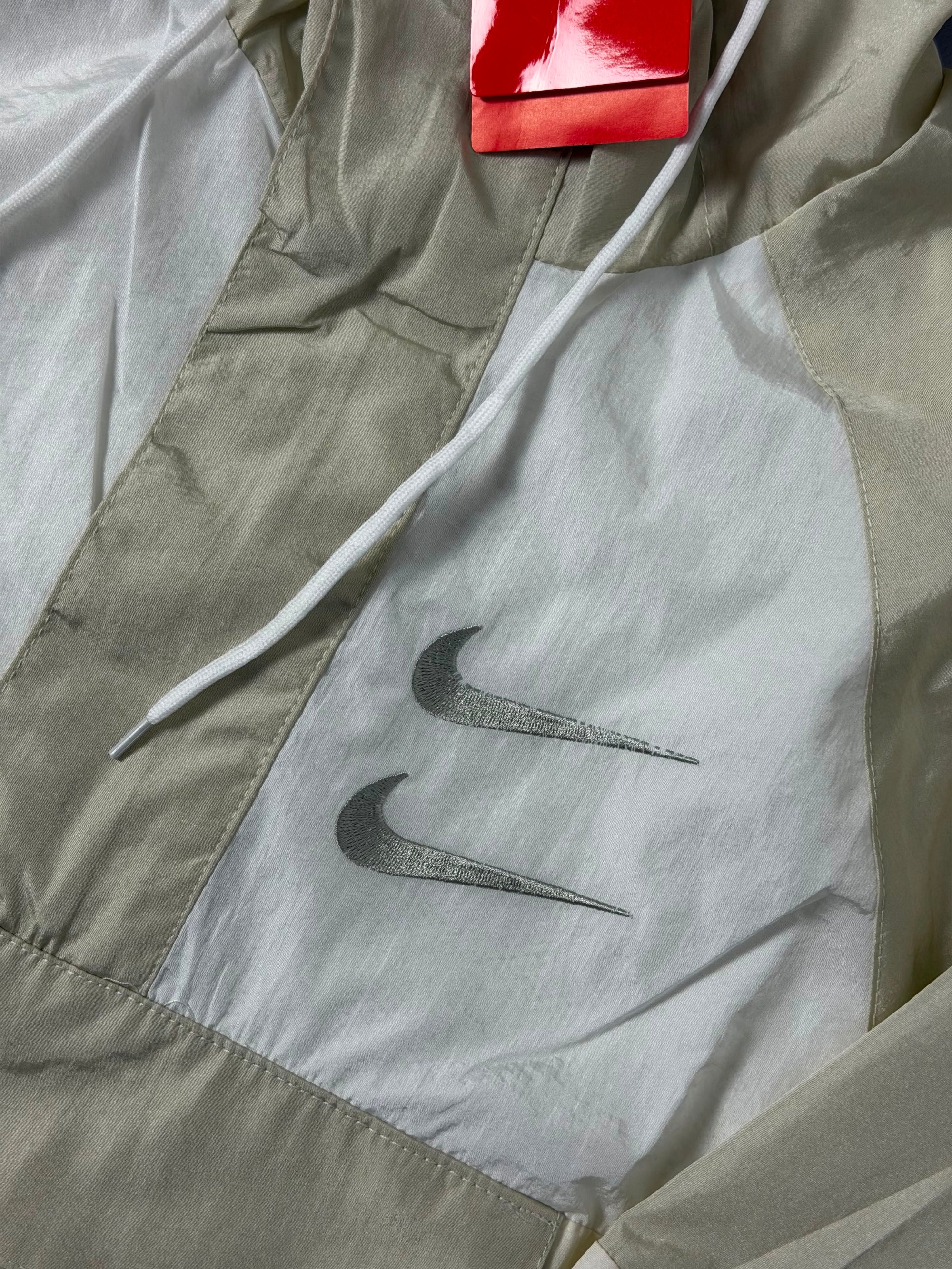 Corta Vento Nike Double Swoosh - Creme
