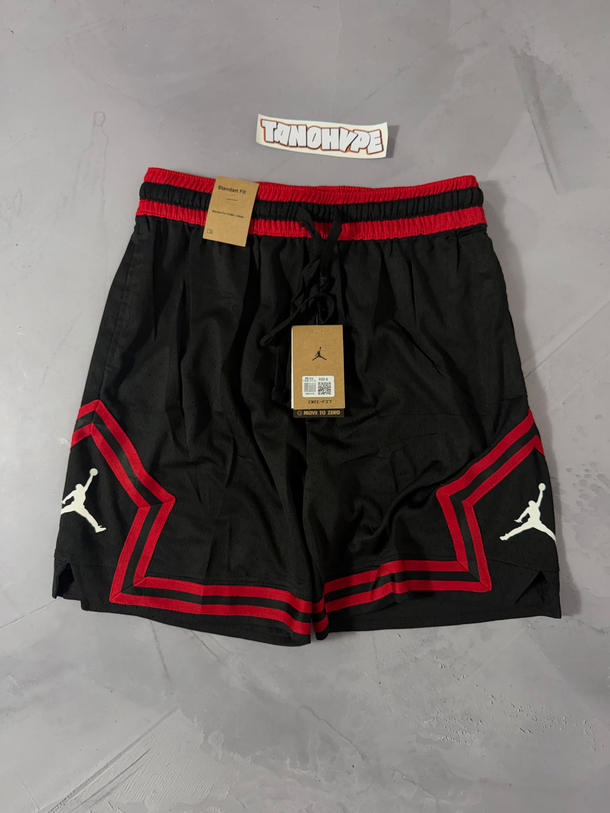 Shorts Jordan Diamond Dri Fit - Preto e Vermelho