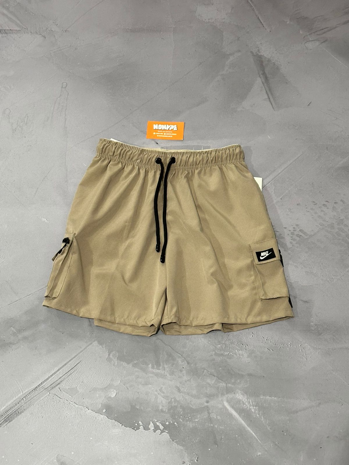 Shorts Tactel Nike Cargo - Caqui