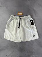Shorts Tactel Nike Club - Branco 02