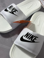 Chinelo Slide Nike Victori - Branco