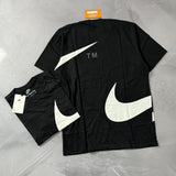 Camiseta Nike Big Swoosh TM - Preto