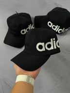 Boné Adidas Letreiro - Preto