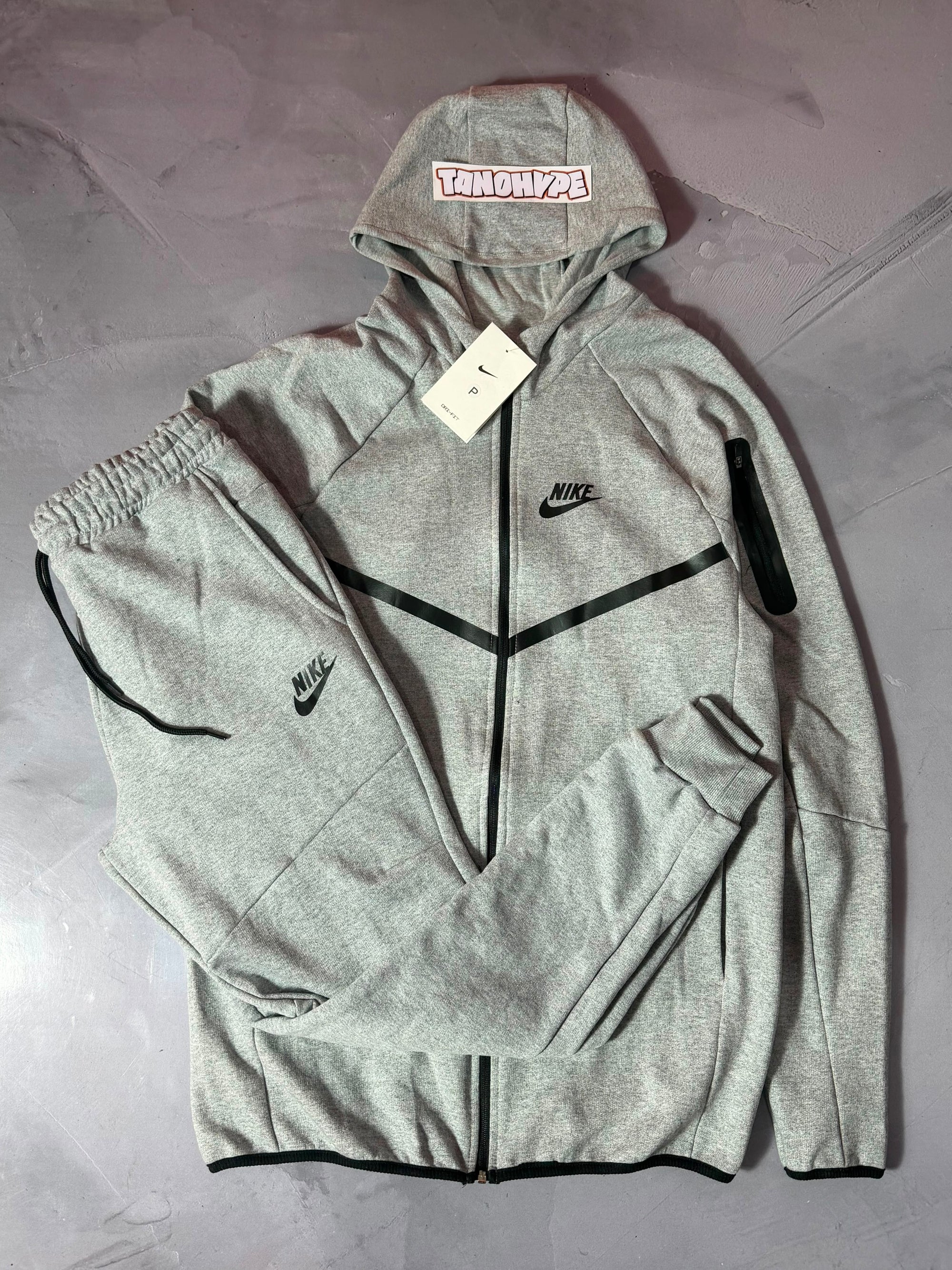 Conjunto Nike Tech Fleece - Cinza